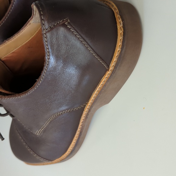 EUC Like New Clarks mens brown leather dress shoe 11 - Picture 6 of 12